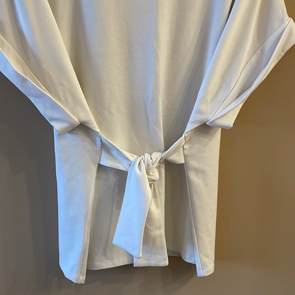 Express White Top with Tie Size Medium NWT - Picture 10 of 12